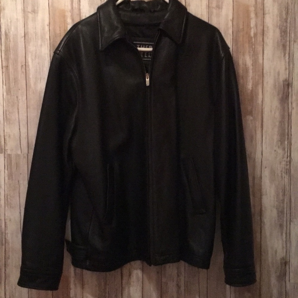 Men’s medium Leather Limited zip-up coat